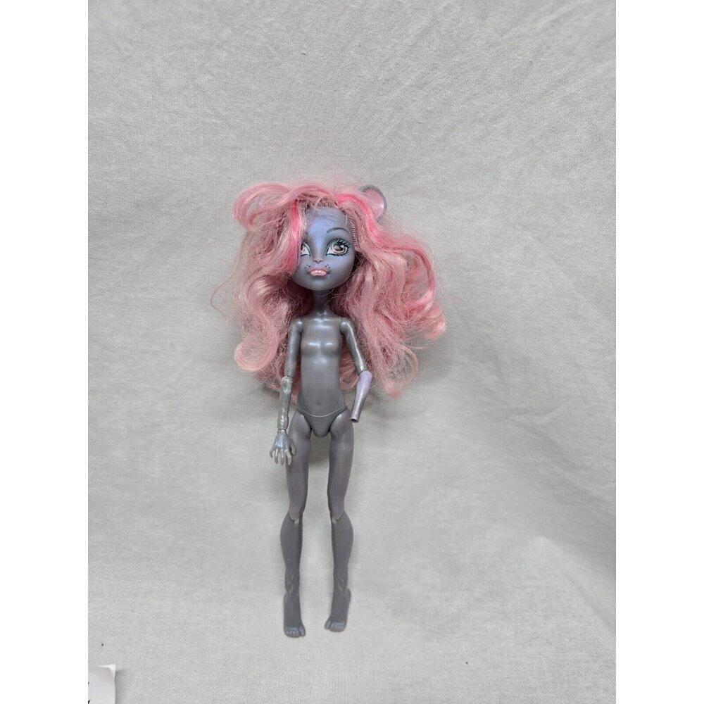 Monster High Doll Mouscedes King Boo York Pink Hair Mouse- Read Description